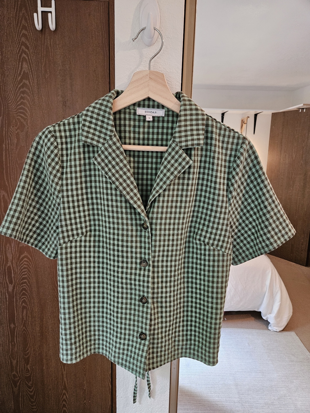 Rihoas Green Lapel Gingham Short Sleeve Blouse